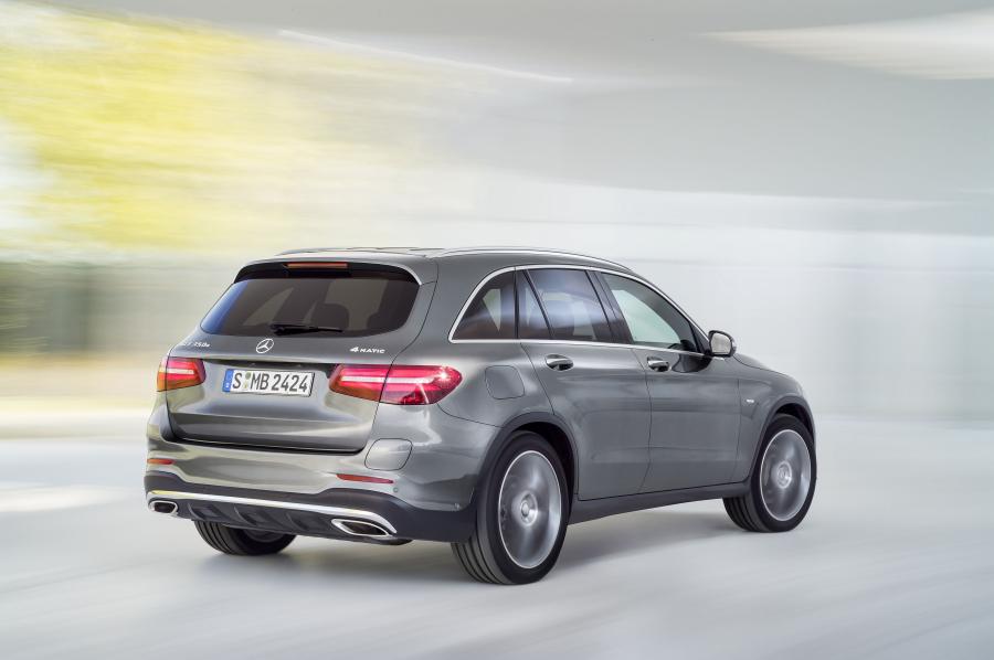  Mercedes-Benz GLC350 e 4Matic Edition 1 2015 года  (фото 11 из 34)